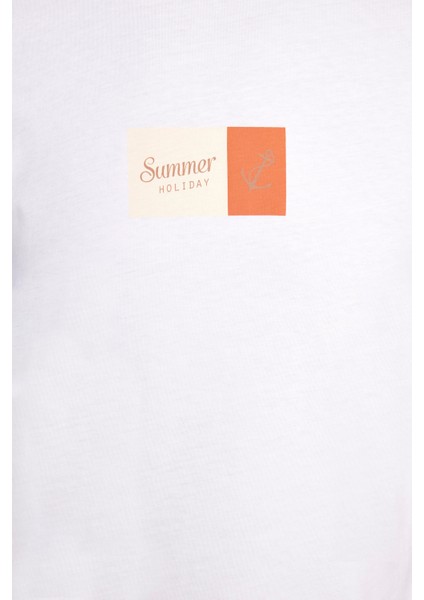 Erkek Slim Fit Dar Kesim %100 Pamuk Yumuşak Dokulu Baskılı Beyaz Bisiklet Yaka Tişört fırsatları