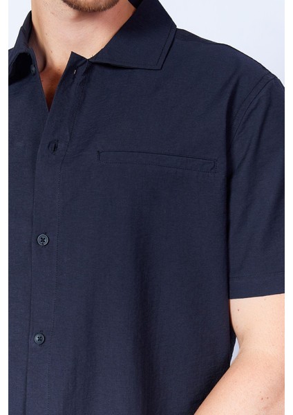 Siyah Pamuk Kırışık Katlı Yaka Kısa Kol Gömlek EE100129280-9280 fırsatları