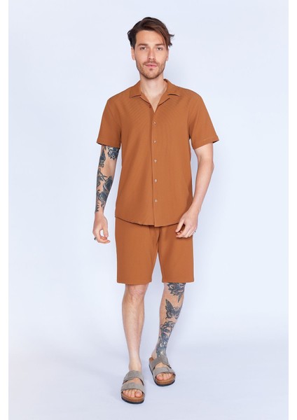 Kahve Ottoman Dokulu Esnek Apaş Yaka Kısa Kol Erkek Gömlek | EE100117839-7839 modelleri