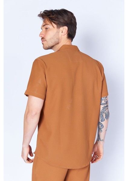 Kahve Ottoman Dokulu Esnek Apaş Yaka Kısa Kol Erkek Gömlek | EE100117839-7839 indirimleri