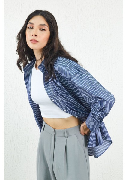 Lacivert Ince Çizgili Pamuk Saten Oversize Rahat Kalıp Kadın Basic Gömlek| EK334864 fiyatları