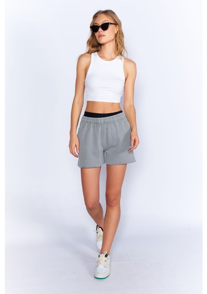 Eskitme/soluk Efektli Rahat Kesim Kadın Şort | Boyama Gri| EK100678854-8854 modelleri