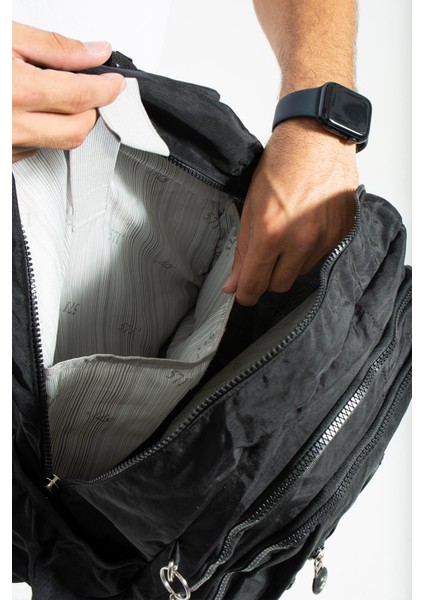 Ultra Hafif Çok Cepli Su Geçirmez Sırt Çantası Unisex Siyah Model : 571 1D fırsatları