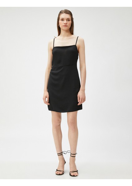 Askılı Mini Elbise Kare Yaka modelleri