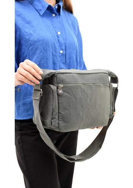 Çapraz Askılı Ultra Hafif Çok Cepli Kadın Omuz Çantası Gri (Model: 571-6G) modelleri