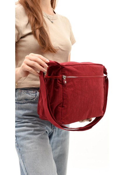 Çapraz Askılı Ultra Hafif Çok Cepli Kadın Omuz Çantası Kırmızı (Model: 571-6D)