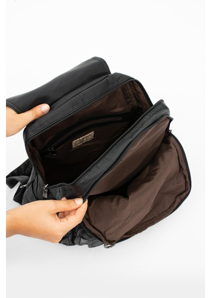 Yıkanmış Deri Sırt Çantası Siyah (Model: 571-11-11E) fırsatları