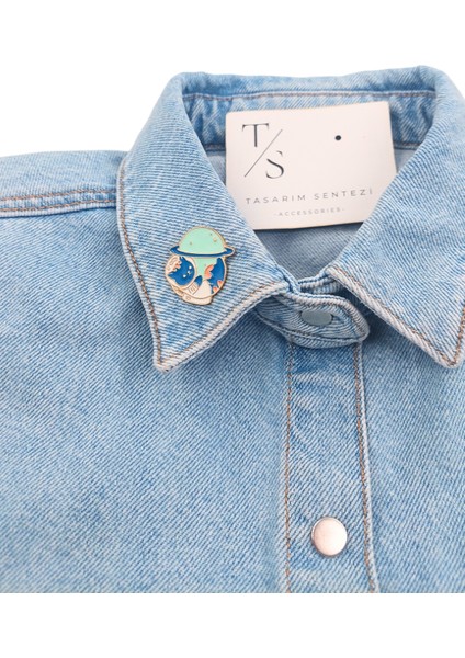 Rozet Metal Broş Yaka Okul Çantası Kıyafet Şapka Takı Aksesuar Kedi Astronot Dünya Gezegen Rosette fiyatları