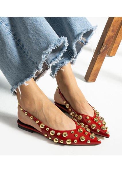 Kadın Rozi Kırmızı Rugan Babet Altın Trop Detaylı Arka Açık modelleri