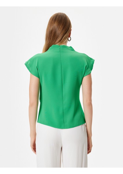 Kolsuz Dik Yaka Bluz Asimetrik Düğüm Detaylı fırsatları