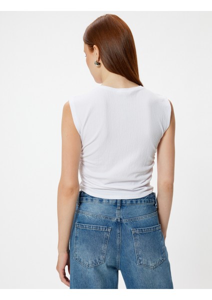 Kolsuz Tişört Drape Detaylı Yuvarlak Yaka Dokulu Slim Fit fırsatları