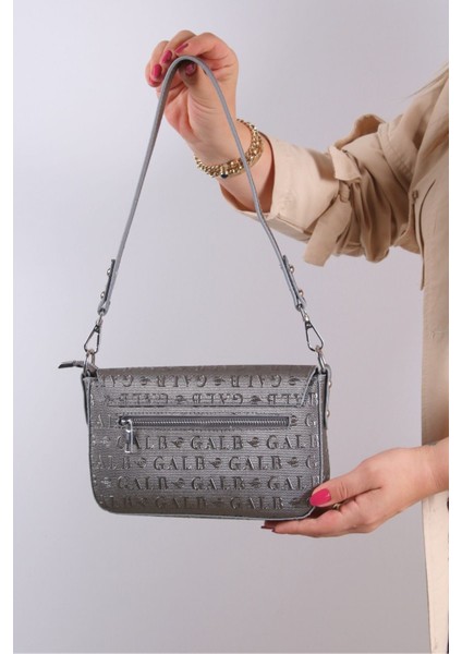 Günlük Kullanıma Uygun 5 Bölmeli Şık Kadın Omuz Çantası 23CM-14CM GLB4090
