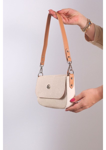 Günlük Kullanıma Uygun 5 Bölmeli Şık Kadın Omuz Çantası 23CM-14CM GLB4090