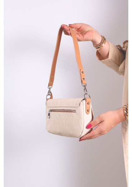 Günlük Kullanıma Uygun 5 Bölmeli Şık Kadın Omuz Çantası 23CM-14CM GLB4090