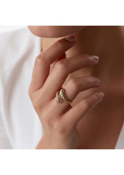 8 Ayar Altın Taşlı Sarmal Burgu Desenli Kadın Yüzük fırsatları