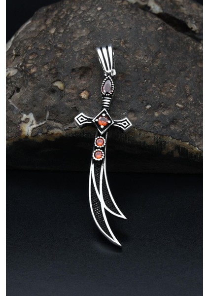 Kolye Ucu Hz. Ali Zülfikar Kılıcı Kırmızı Zirkon Taş Süslemeli 925 Ayar Gümüş