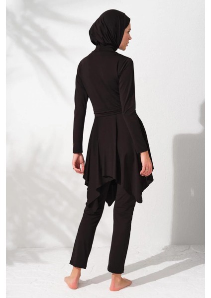 Tesettür Mayo Uzunkollu Volan Detaylı Kadınlar İçin Siyah Renk Seçeneği