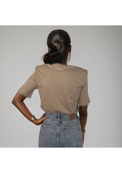 Bej Omzu Vatkalı Kadın T-Shirt, Pamuklu Penye fırsatları