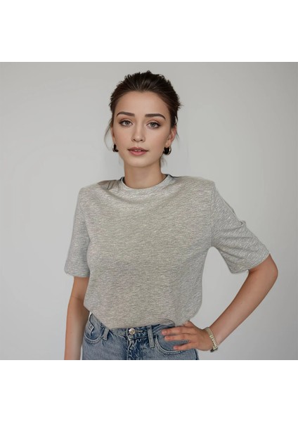 Vatkalı Gri Omzu Vatkalı Kadın T-Shirt, Pamuklu Penye