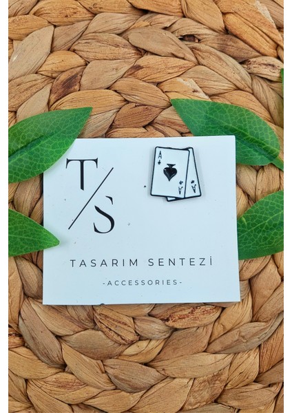 Rozet Metal Broş Yaka Okul Çantası Kıyafet Şapka Takı Aksesuar As Iklambil Maça Kart Poker Rosette