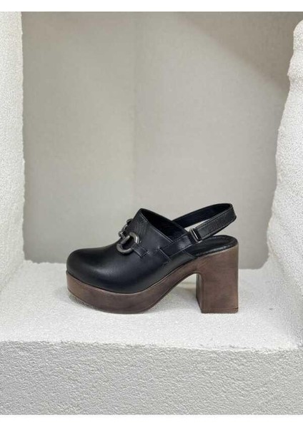 2217007Y Burnu Kapalı Deri Platform Kadın Sandalet modelleri