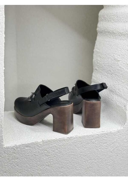 2217007Y Burnu Kapalı Deri Platform Kadın Sandalet fırsatları