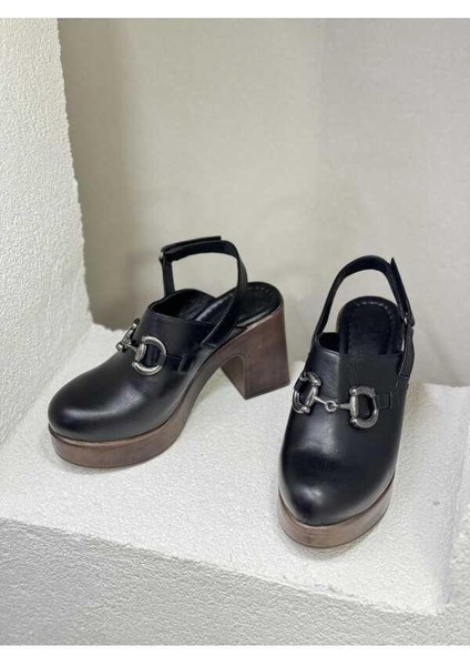 2217007Y Burnu Kapalı Deri Platform Kadın Sandalet indirimleri