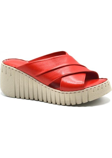 24340252 Dolgu Taban Kadın Deri Terlik