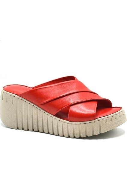 24340252 Dolgu Taban Kadın Deri Terlik modelleri