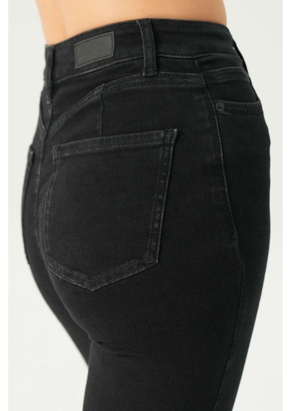 Judy Siyah Yüksek Bel Patı Fermuarlı Çift Düğmeli Push-Up Detaylı Skinny Fit Jean Pantolon C 4521-201 indirimleri