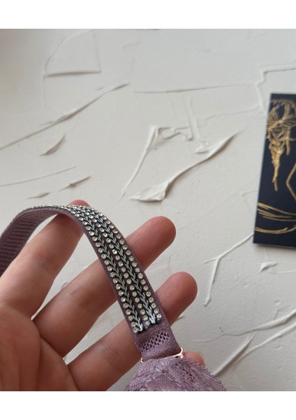 Jasmine Askıları Parlak Taşlı Hafif Destekli Dantelli Soft Cup Ithal Sütyen (B-C Cup) indirimleri