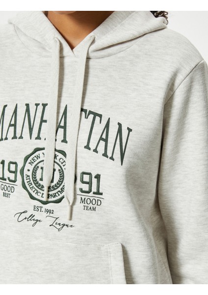 Oversize Sweatshirt Kapüşonlu Kolej Baskılı Kanguru Cepli Şardonlu indirimleri