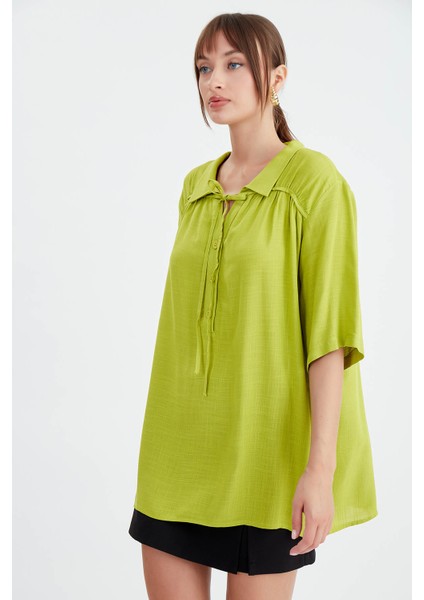 Önü Düğmeli Bağlamalı Bluz fırsatları