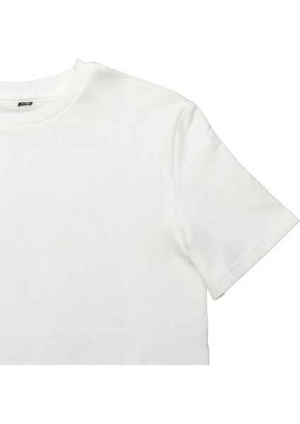 Beyaz Oversize Basic Kadın Crop Tshirt fiyatları