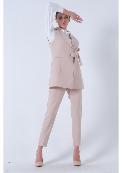 Taş Kalp Broşlu Gömlek-Yelek-Pantolon 3'lü Takım 4595036.50 fırsatları