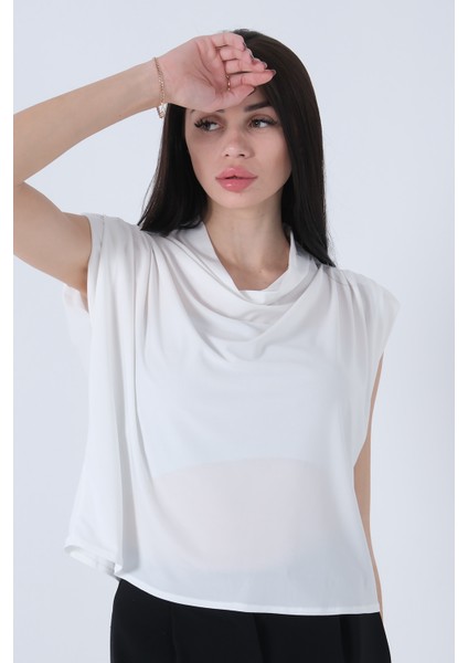 Ekru Vatkalı Sıfır Kol Bluz 4202720.147