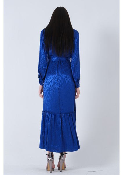 Saks Yakası ve Kolları Taşlı Kuşaklı Tesettür Elbise 4593281.26