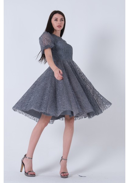 Gri Midi Boy Kısa Yuvarlak Yaka Simli Tül Abiye Elbise 6502459.06 indirimleri
