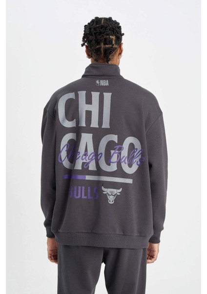 Fit ErkekKoyu Gri Lisanslı NBA Chicago Bulls Oversize Fit Dik Yaka Fermuarlı Kalın Sweatshirt C9261AX24AU indirimleri