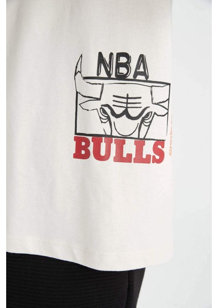 Fit NBA Chicago Bulls Oversize Geniş Kalıp Bisiklet Yaka Basklı Pamuklu Kısa Kollu Tişört C9272AX24AU indirimleri