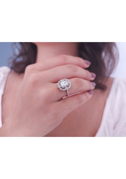 Pırlanta ve Beyaz Topaz Taşlı Harmonia Yüzük 0417R0331 indirimleri