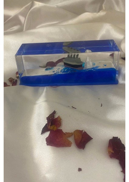 Batmayan Gemi Titanik Akvaryum Içinde Lüks lik 14x5x4 Cm indirimleri