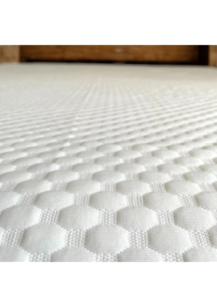 Favo Beyaz 120x200 Cm Fitted Sıvı Geçirmez Alez