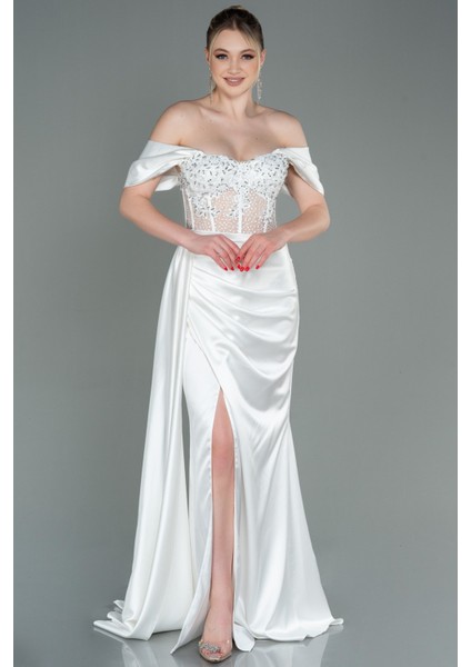 Taşlı Kayık Yaka Yırtmaçlı Uzun Saten Abiye ABU3997