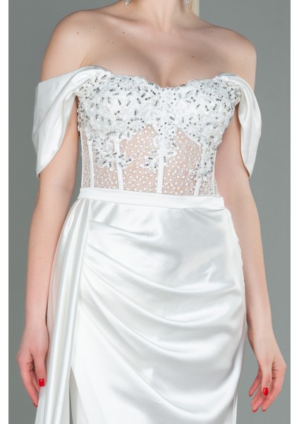 Taşlı Kayık Yaka Yırtmaçlı Uzun Saten Abiye ABU3997 modelleri