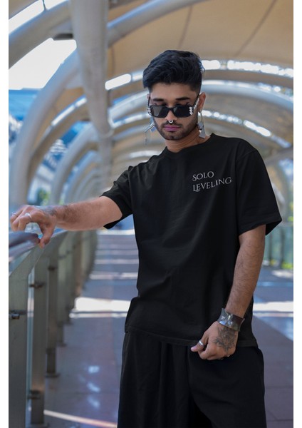 Oversize Jin-Woo Solo Leveling Anime Sırt Baskılı Unisex T-Shirt FT1SS101446 modelleri