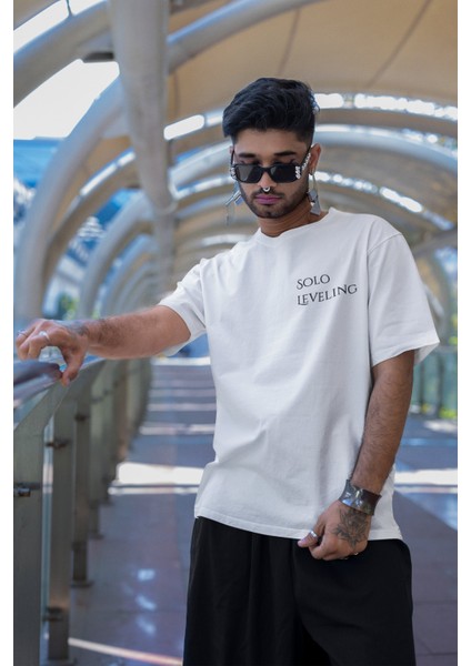 Oversize Sjw ve Tanrı Heykel Solo Leveling Anime Sırt Baskılı Unisex T-Shirt FT1SS101447 modelleri
