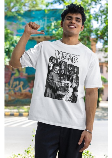 Unisex The Shocking Return Of The Misfits Baskılı T-Shirt, Oversize Rock Müzik Temalı Tişört