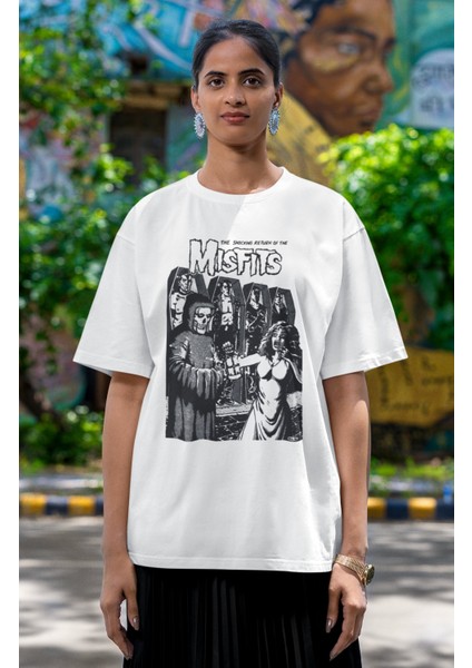 Unisex The Shocking Return Of The Misfits Baskılı T-Shirt, Oversize Rock Müzik Temalı Tişört