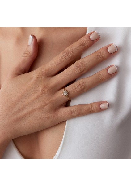 8 Ayar Altın Taşlı Kar Tanesi Yüzük fiyatları